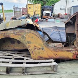 M38A1 BODY TUB AND FENDERS